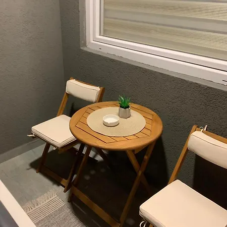 Urban Apartman-privatan Parking- * كرالييفو