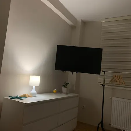 Urban Apartman-privatan Parking- Apartmán