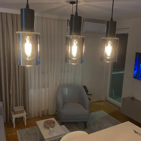 Urban Apartman-privatan Parking- Apartment Kraljevo