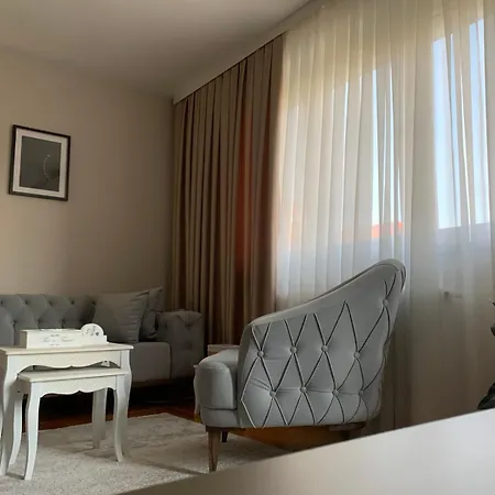 Urban Apartman-privatan Parking- Daire Kraljevo