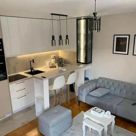 Urban Apartman-privatan Parking-