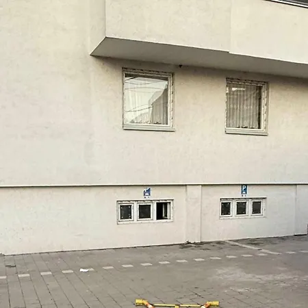 Urban Apartman-privatan Parking- Apartment