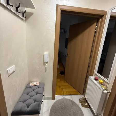 Urban Apartman-privatan Parking- *