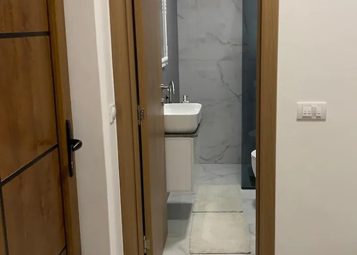 Urban Apartman-privatan Parking- アパート クラリエボ