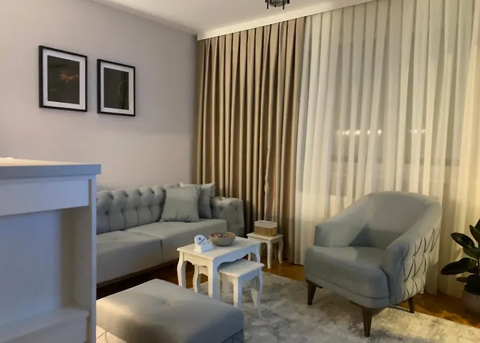 Urban Apartman-privatan Parking- * クラリエボ