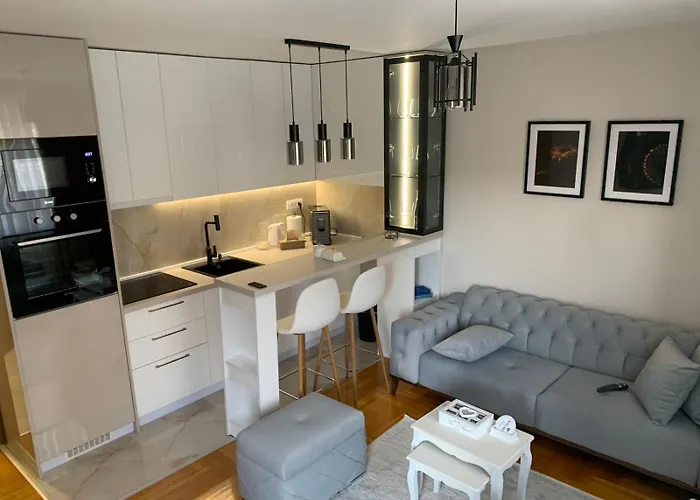 Urban Apartman-privatan Parking-